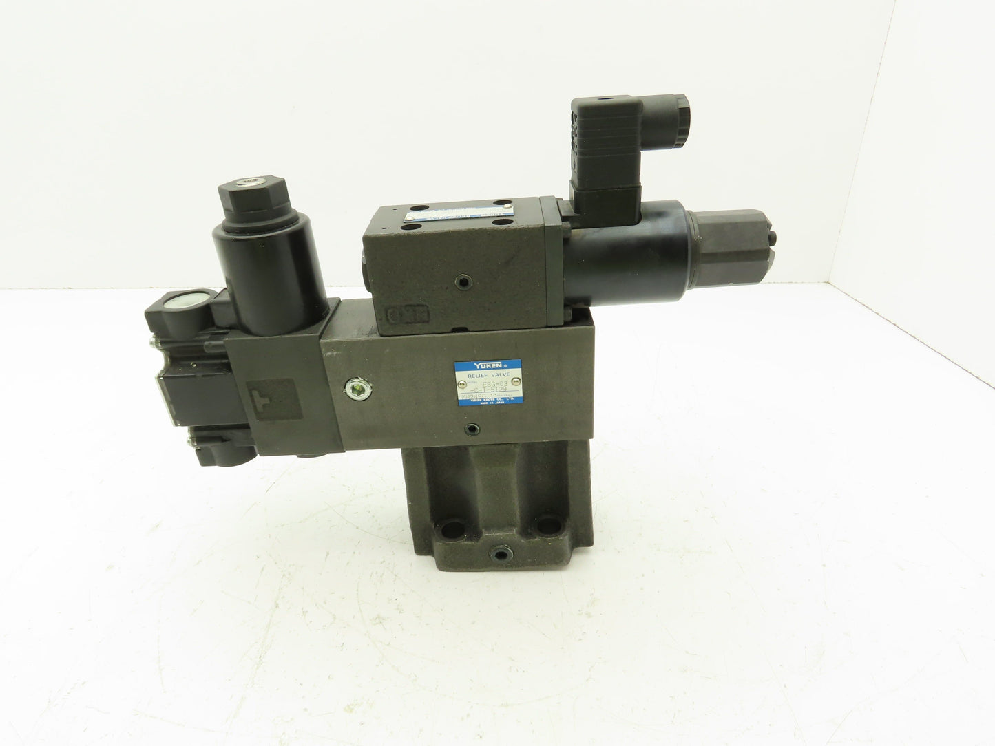 Yuken EDG-01V-B-PNT22-5198 Proportional Solenoid Relief Valve EBG-03-C-T-5129