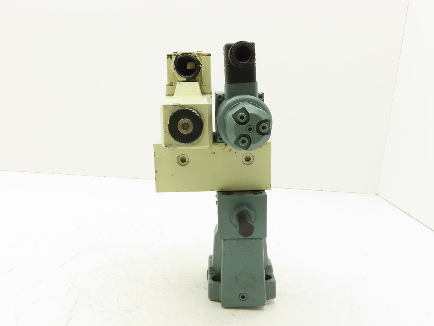 Yuken EDG-01V-C-PNT08-5188 Proportional Solenoid Relief Valve EBG-03-C-5120