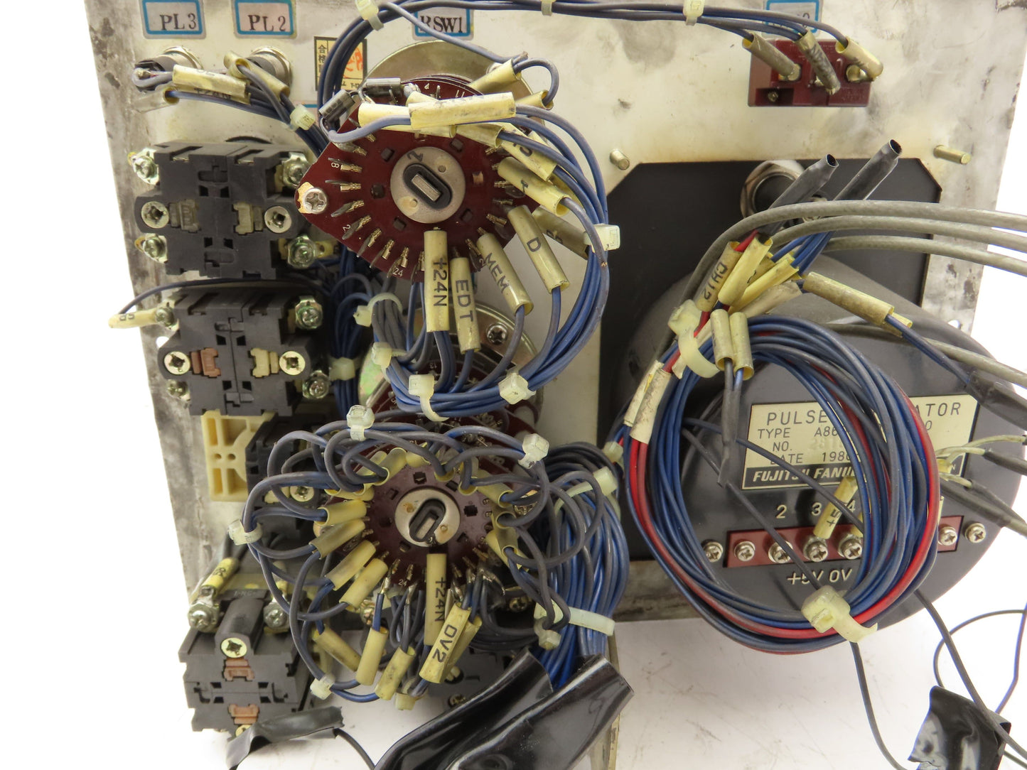 Yamazaki Fujitsu A860-0200-T020 HMI Pulse Generator Pushbutton Operator Panel