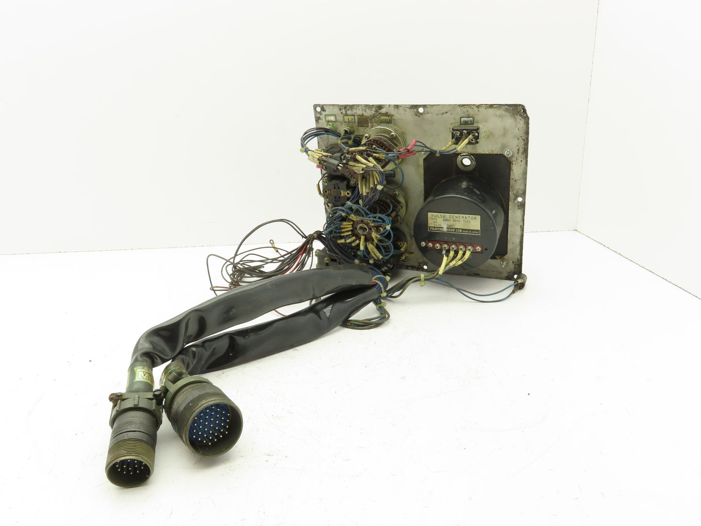 Fujitsu Yamazaki A860-0200-T020 HMI Pulse Generator Pushbutton Operator Panel