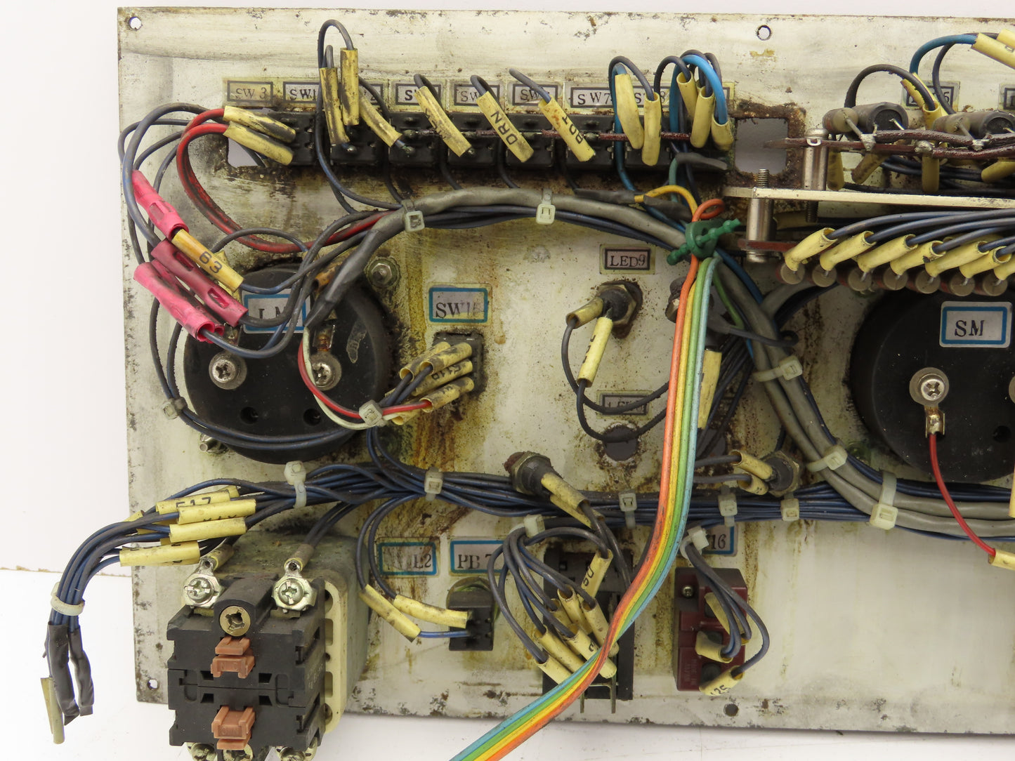 Yamazaki 3-L HMI Switch Pushbutton Operator Control Panel
