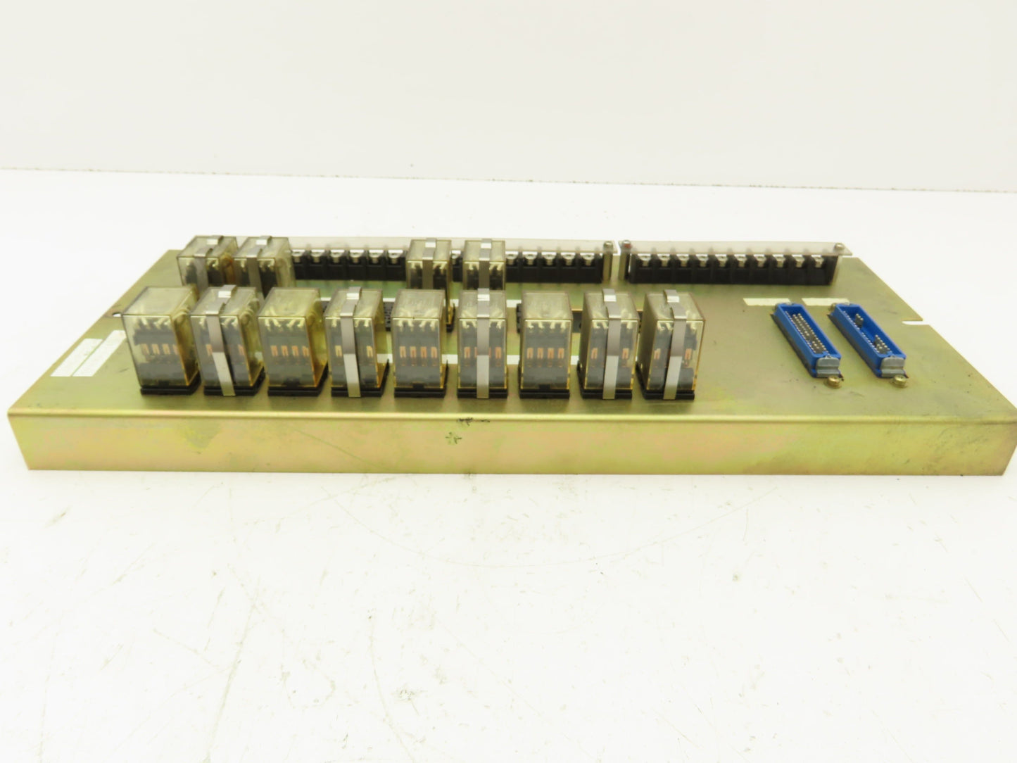 Yaskawa JZNC-RU19 Relay Board CNC PLC Rack