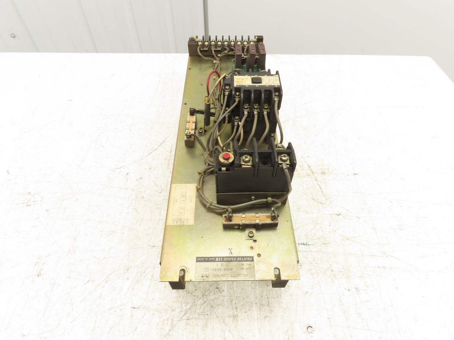 Fanuc A06B-6045-H001/H002 Velocity Control Unit CNC Drive