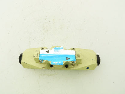 Tokimec Vickers DG4V-5-2C-M-P7L-H-6-30 Directional Control Solenoid Valve 24VDC