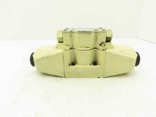 Tokimec Vickers DG4V-5-2C-M-P7L-H-6-30 Directional Control Solenoid Valve 24VDC