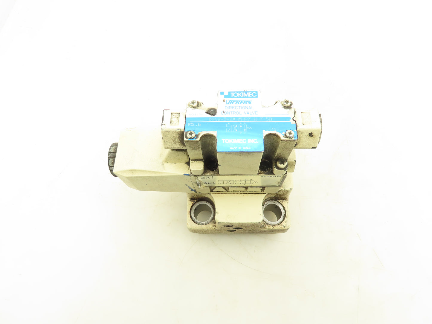 Tokimec Vickers CVC-32-W13-T39-10 Solenoid Control Cartridge Valve Cover 24VDC