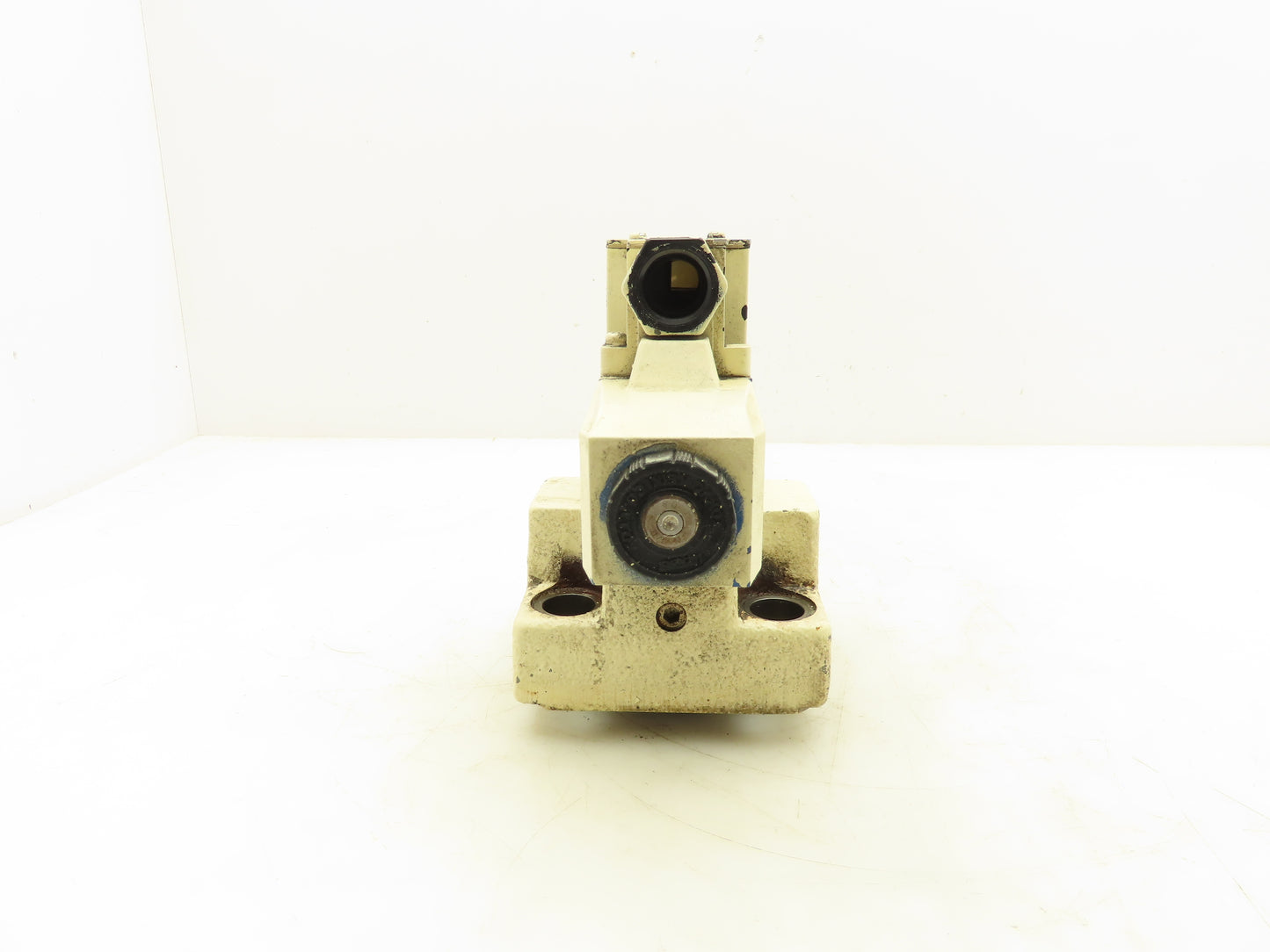 Tokimec Vickers CVC-32-W13-T39-10 Solenoid Control Cartridge Valve Cover 24VDC
