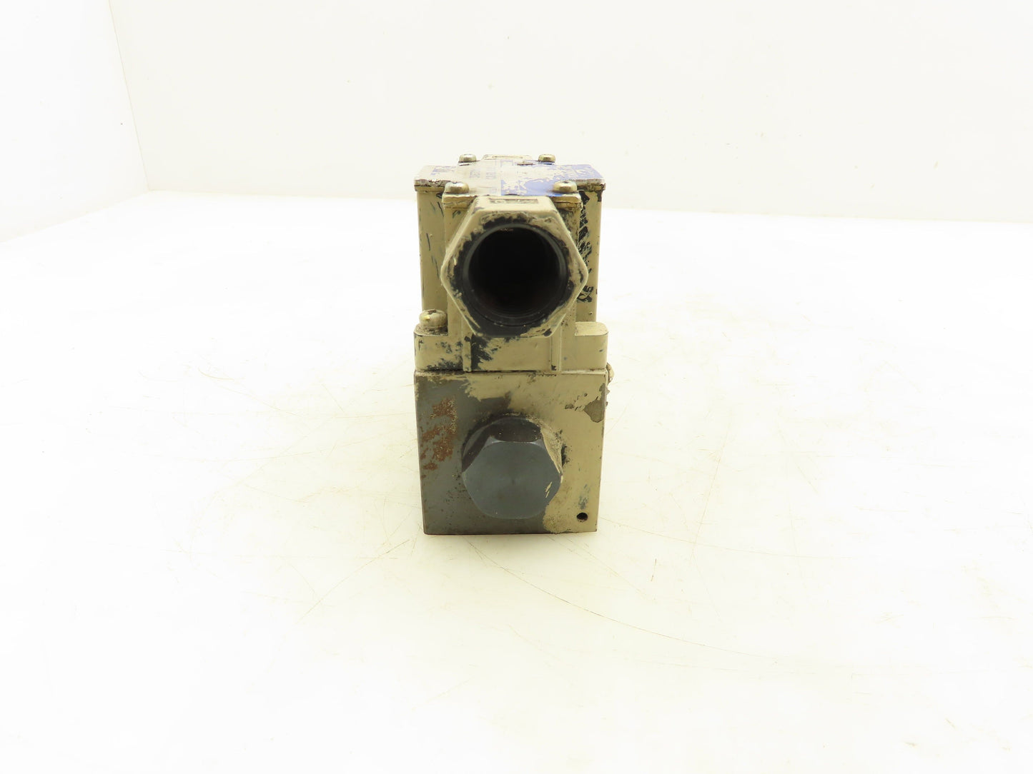 Vickers DG4V-3-2AL-M-P2-T-7-T10-52 Directional Control Solenoid Valve 110V