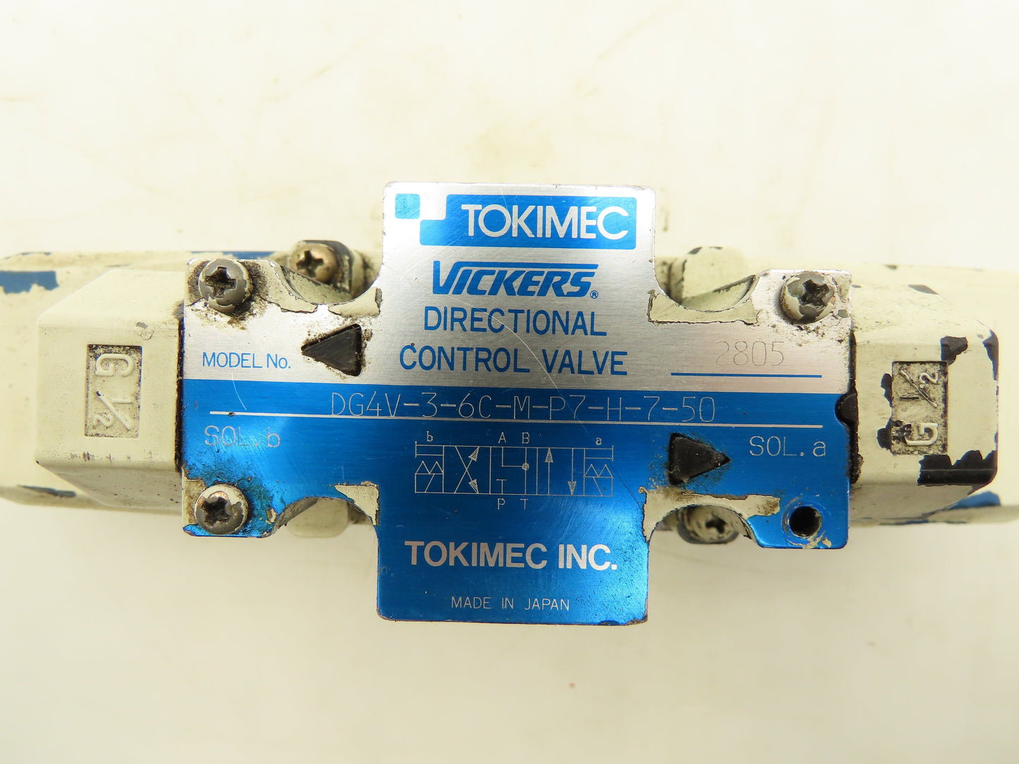 Vickers DG4V-3-6C-M-P7-H-7-50 Directional Control Solenoid Valve 24VDC Lot of 2