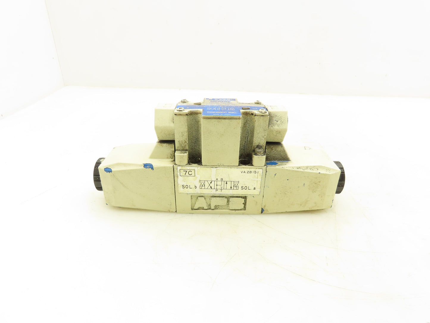 Tokimec Vickers DG4V-3-7C-M-P7-H-7-50 Directional Control Solenoid Valve 24VDC