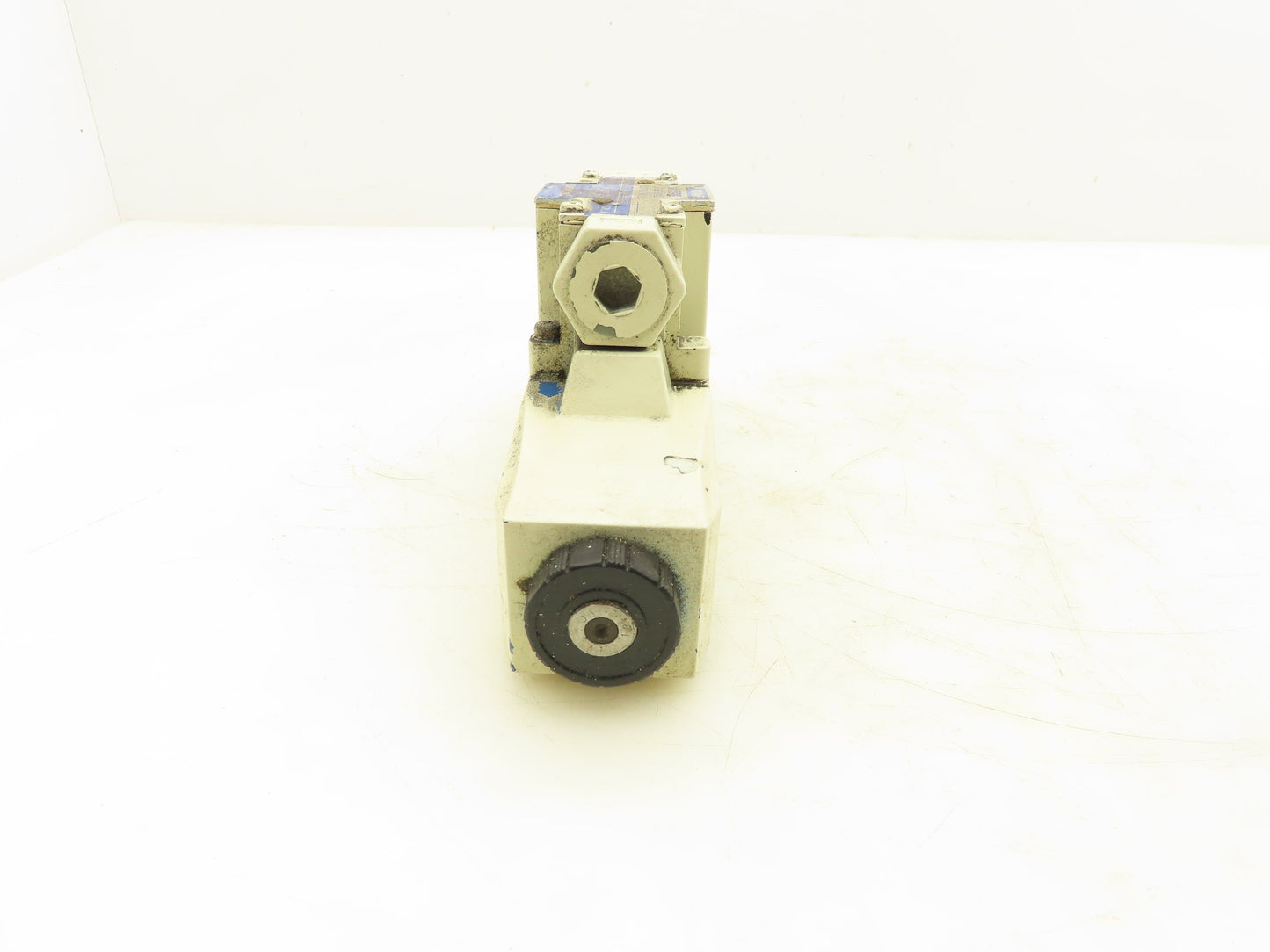 Tokimec Vickers DG4V-3-7C-M-P7-H-7-50 Directional Control Solenoid Valve 24VDC