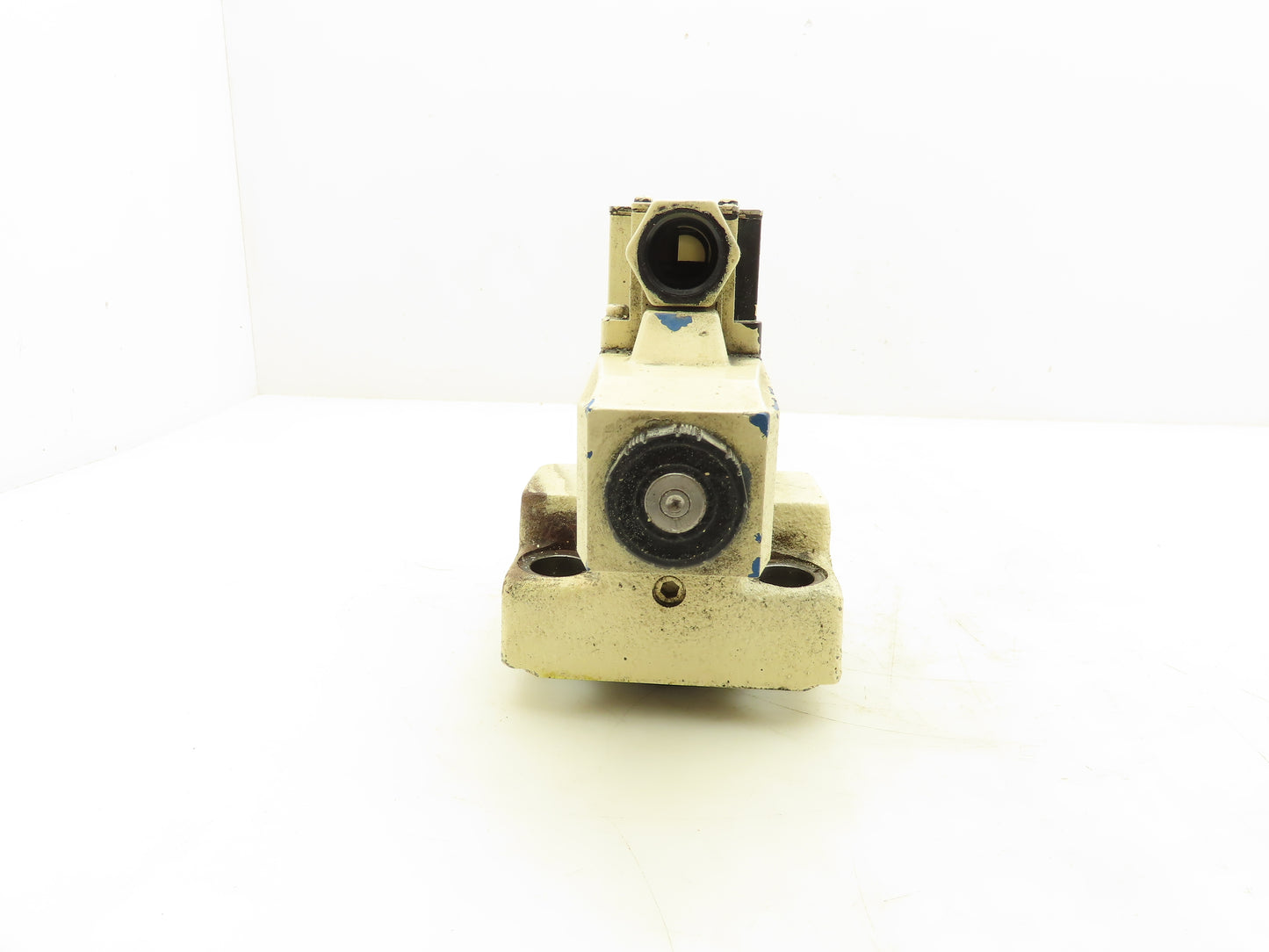 Vickers CVC-32-D3-T39-10-JA Solenoid Control Cartridge Valve Cover 24VDC
