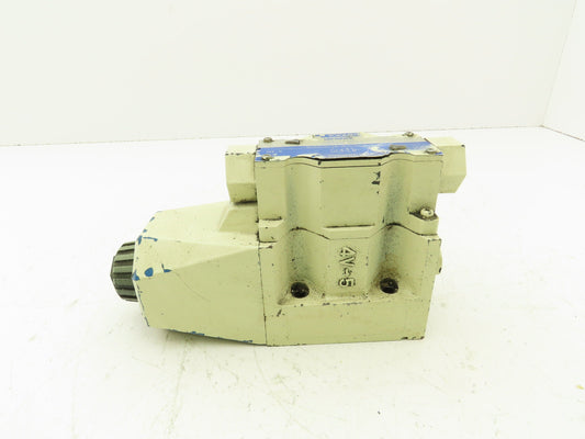Tokimec Vickers DG4V-5-2A-M-P7L-H-7-40 Directional Control Solenoid Valve 24VDC