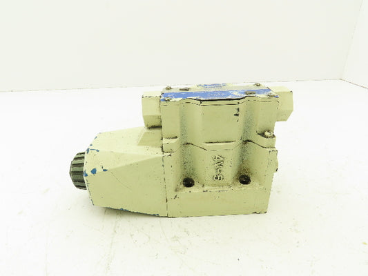 Tokimec Vickers DG4V-5-2A-M-P7L-H-7-40 Directional Control Solenoid Valve 24VDC