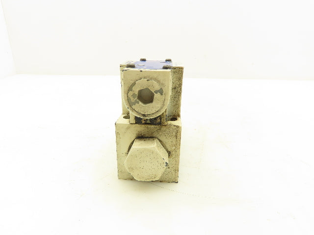 Yuken DSG-01-2B2-D24 Directional Control Solenoid Valve 24VDC  Lot of 2