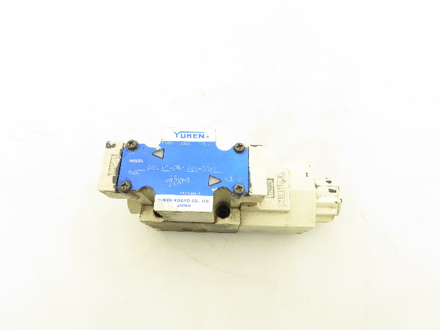 Yuken DSG-01-2B2-D24 Directional Control Solenoid Valve 24VDC  Lot of 2