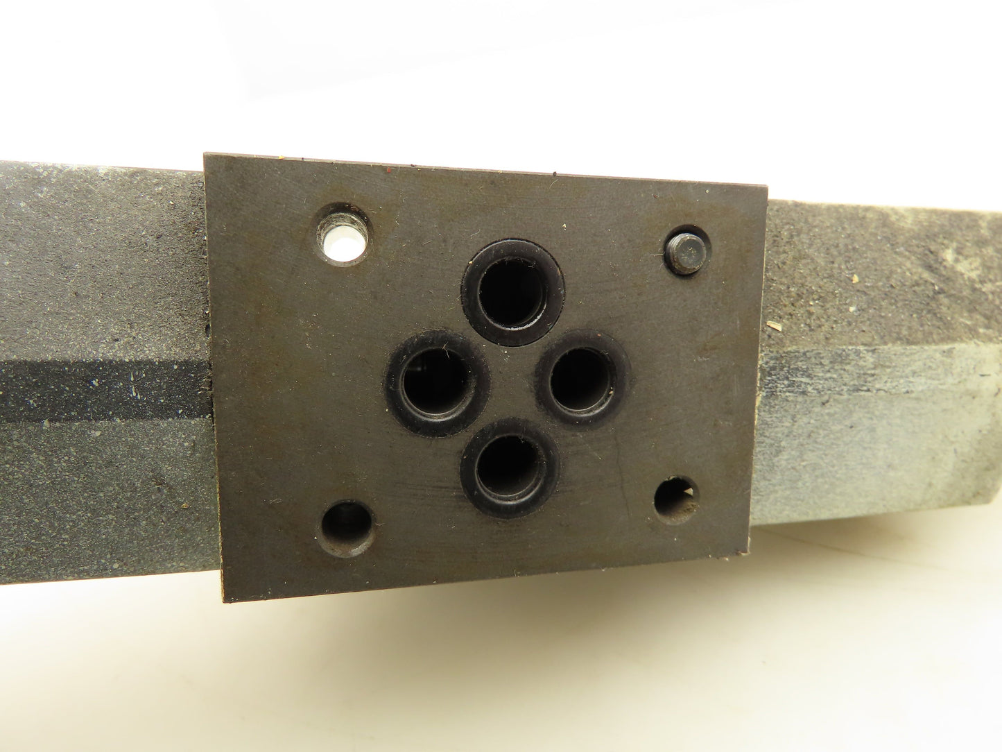 Yuken DSG-01-3C9-D24-50 Directional Control Solenoid Valve 24VDC