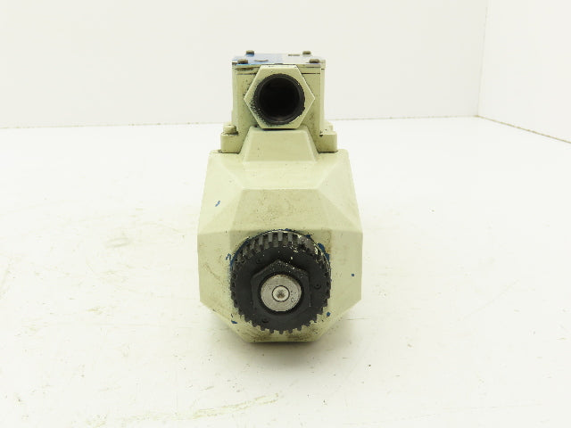 Tokimec Vickers DG4V-5-33C-M-P7L-H-6-30 Directional Control Solenoid Valve 24VDC
