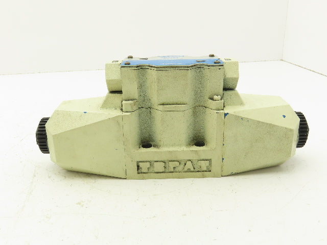 Tokimec Vickers DG4V-5-33C-M-P7L-H-6-30 Directional Control Solenoid Valve 24VDC