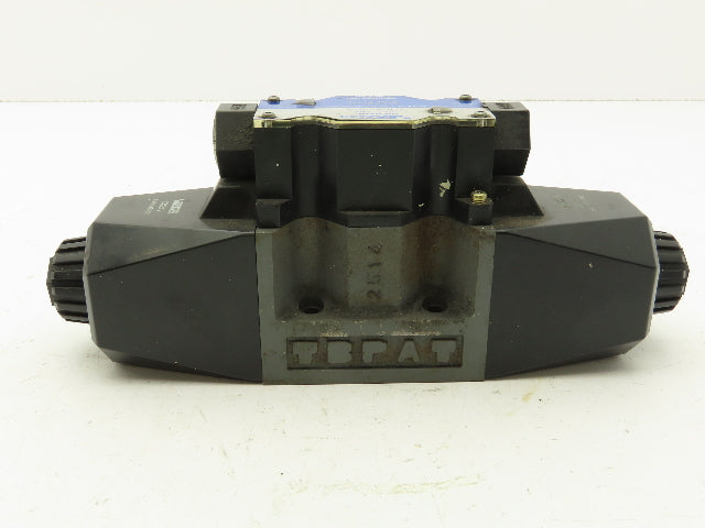 Tokimec Vickers DG4V-5-33C-M-P7L-H-7-40 Directional Control Solenoid Valve 24VDC