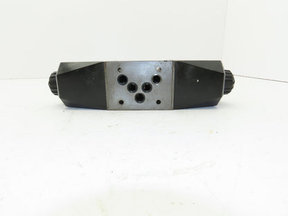Tokimec Vickers DG4V-5-33C-M-P7L-H-7-40 Directional Control Solenoid Valve 24VDC