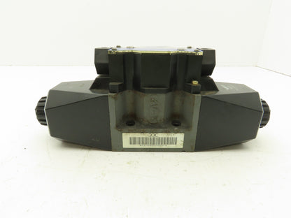 Tokimec Vickers DG4V-5-33C-M-P7L-H-7-40 Directional Control Solenoid Valve 24VDC