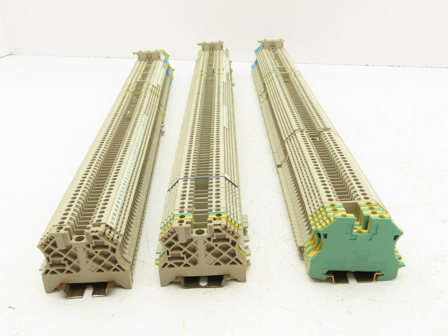 Allen Bradley WDU 2.5 Terminal Block DIN Rail 660V 2.5mm Lot of 274