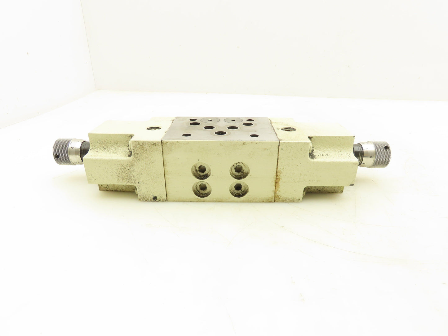 Tokimec Vickers TGMFN-5-X-A1K-B1K-11 Flow Control Modular Restrictor Valve