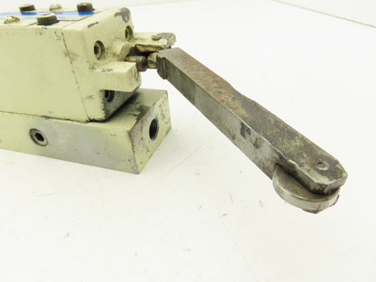 Vickers DG20S-3-0A-L-11-S4 Directional Control Lever Valve 2-Pos Spring Return