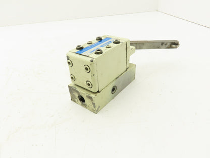 Vickers DG20S-3-0A-L-11-S4 Directional Control Lever Valve 2-Pos Spring Return
