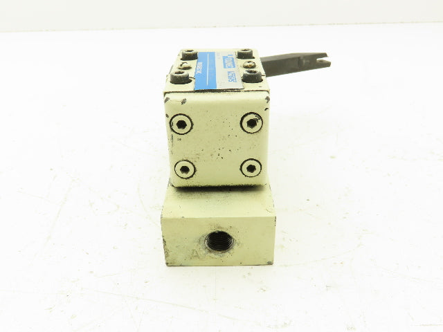 Vickers DG20S-3-0A-L-11-S4 Directional Control Lever Valve 2-Pos Spring Return