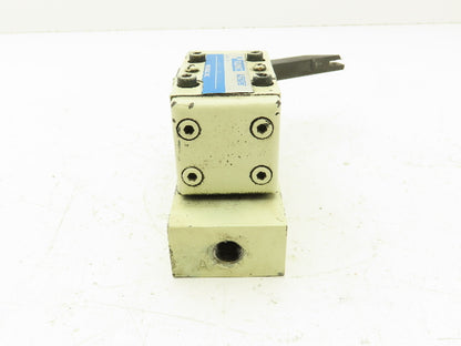 Vickers DG20S-3-0A-L-11-S4 Directional Control Lever Valve 2-Pos Spring Return