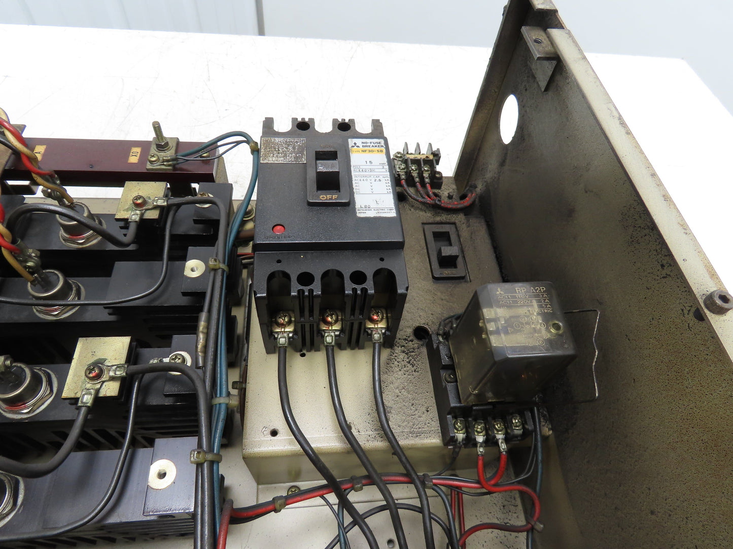 Mitsubishi DL-SCZ Spindle Controller 200V 15A No Fuse Breaker For CNC 3PH