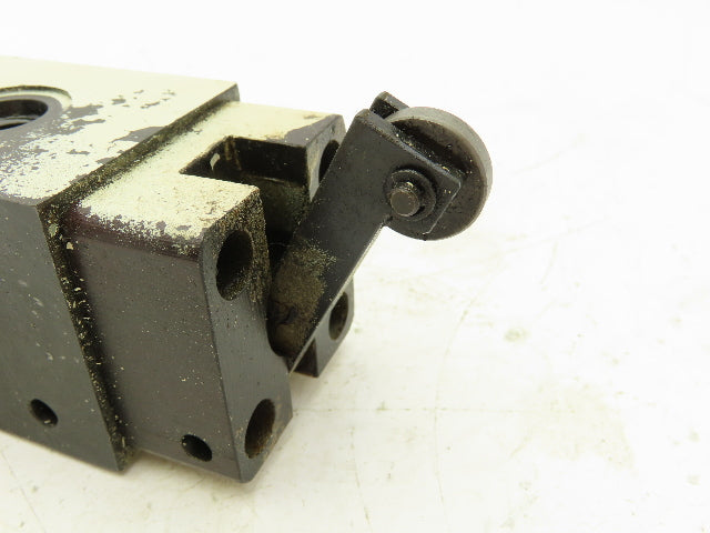 Yuatsuseiko Oilic YV3581 Directional Control Cam Lever Valve 2-Pos Spring Return