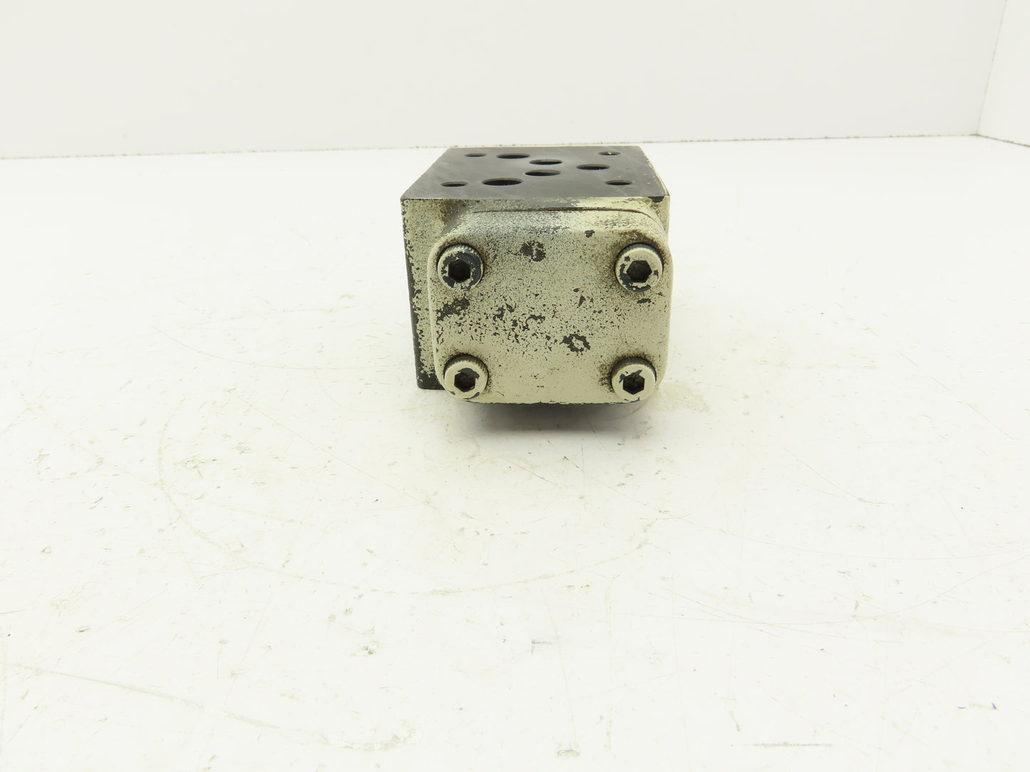 Yuatsuseiko Oilic CM-03-A0.4-T50 Modular Check Valve