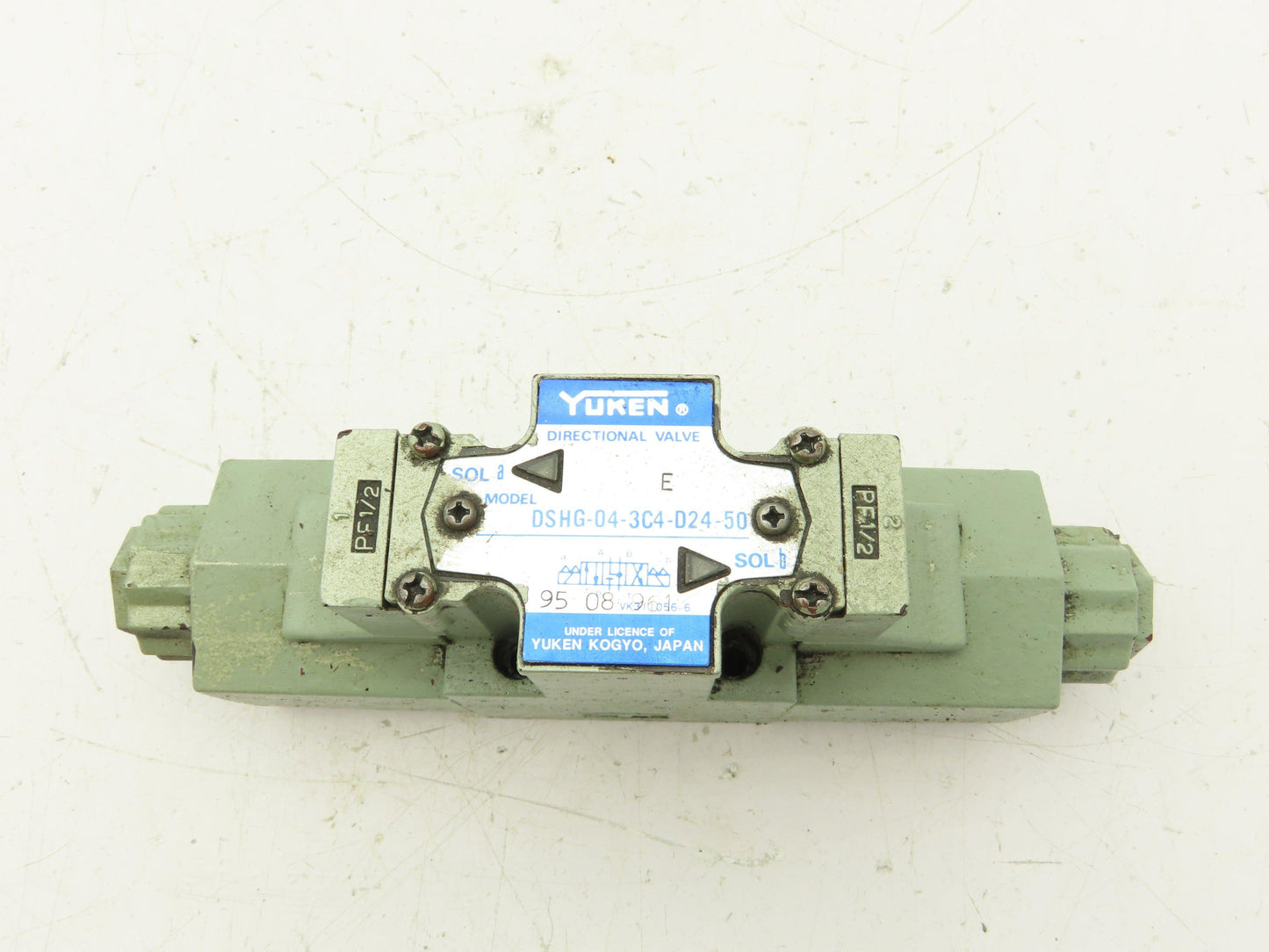 Yuken DSHG-04-3C4-D24-50 Directional Control Solenoid Valve 24VDC