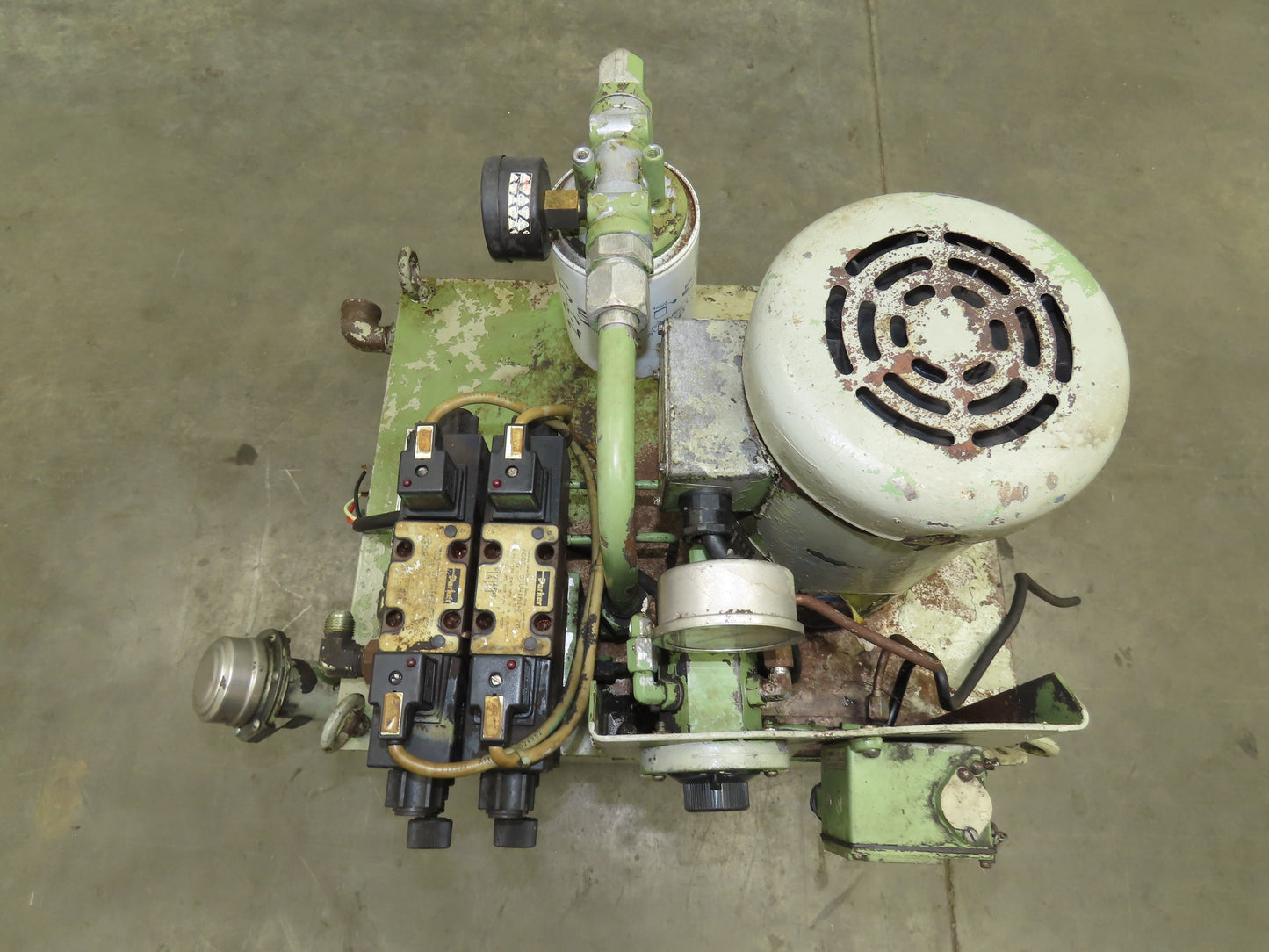 Parker Hannifin PU4367 Hydraulic Power Unit 16 Gallon Tank 6.6 GPM 450 PSI