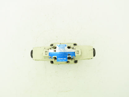 Tokimec Vickers DG5V-7-31C-E-T-P7-H-80-JA94 Directional Control Solenoid Valve