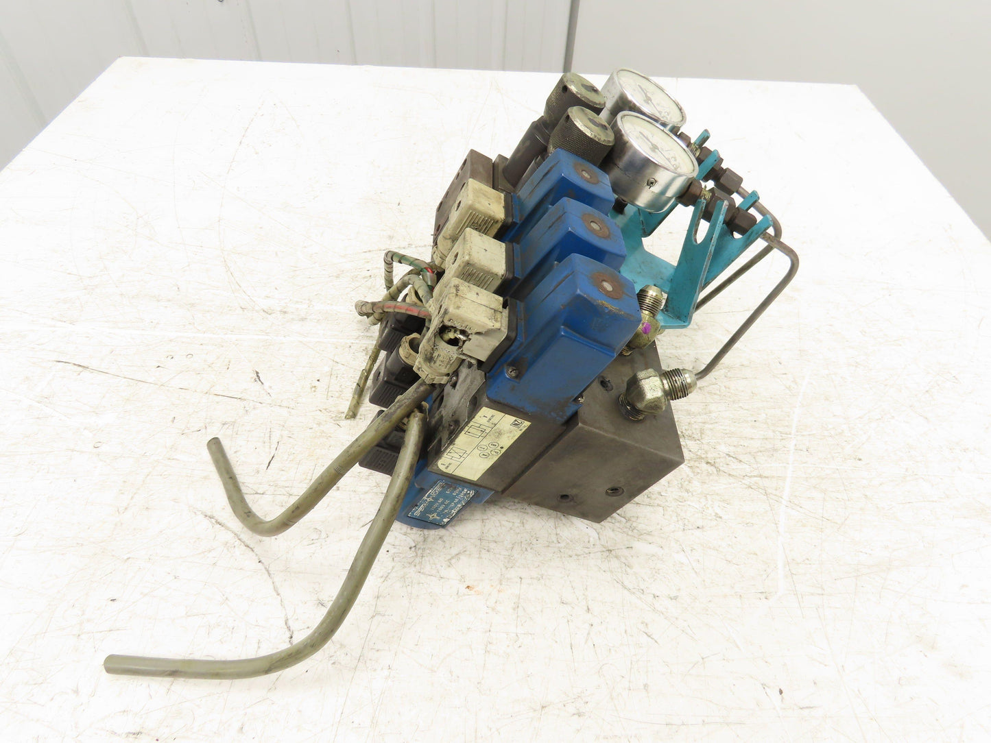 Vickers DG4V-3-2N-U-T-11-JA-S310 Sperry Hydraulic Direction Control Valve Block