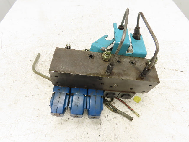 Vickers DG4V-3-2N-U-T-11-JA-S310 Sperry Hydraulic Direction Control Valve Block