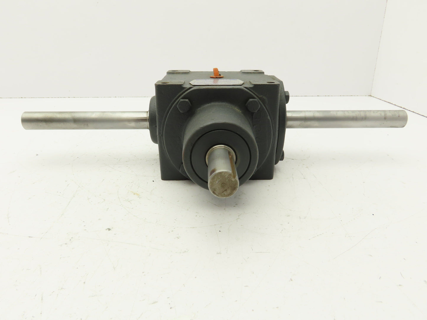 Hub City 0221-04417-1086 Bevel Gear Drive 1:1 Gearbox Dual Shaft Style A 165