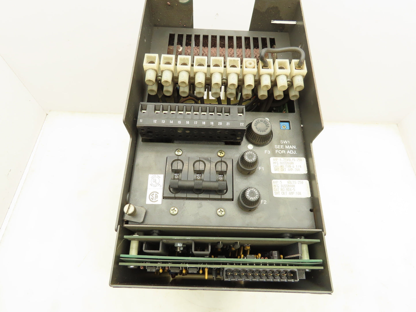 Allen Bradley 1391B-ESAA22-AQB AC Servo Controller Ser D 210V 3Ph 22A 8kw