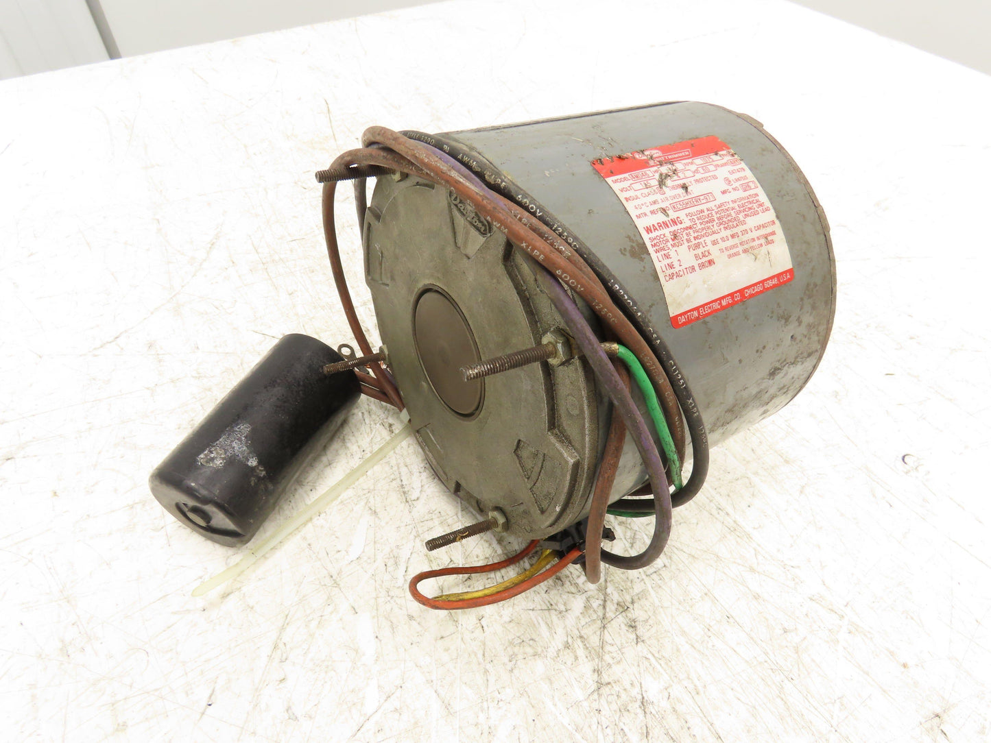 Dayton 4M046 HVAC Fan Motor 1/3Hp 1075 RPM 115V 1PH 48Y Frame 1/2" Shaft