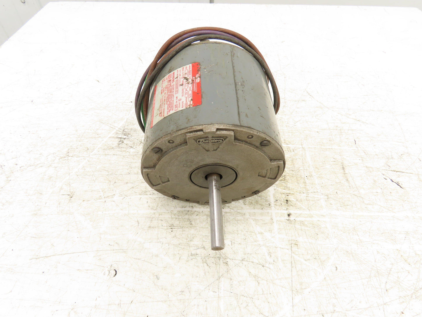 Dayton 4M046 HVAC Fan Motor 1/3Hp 1075 RPM 115V 1PH 48Y Frame 1/2" Shaft