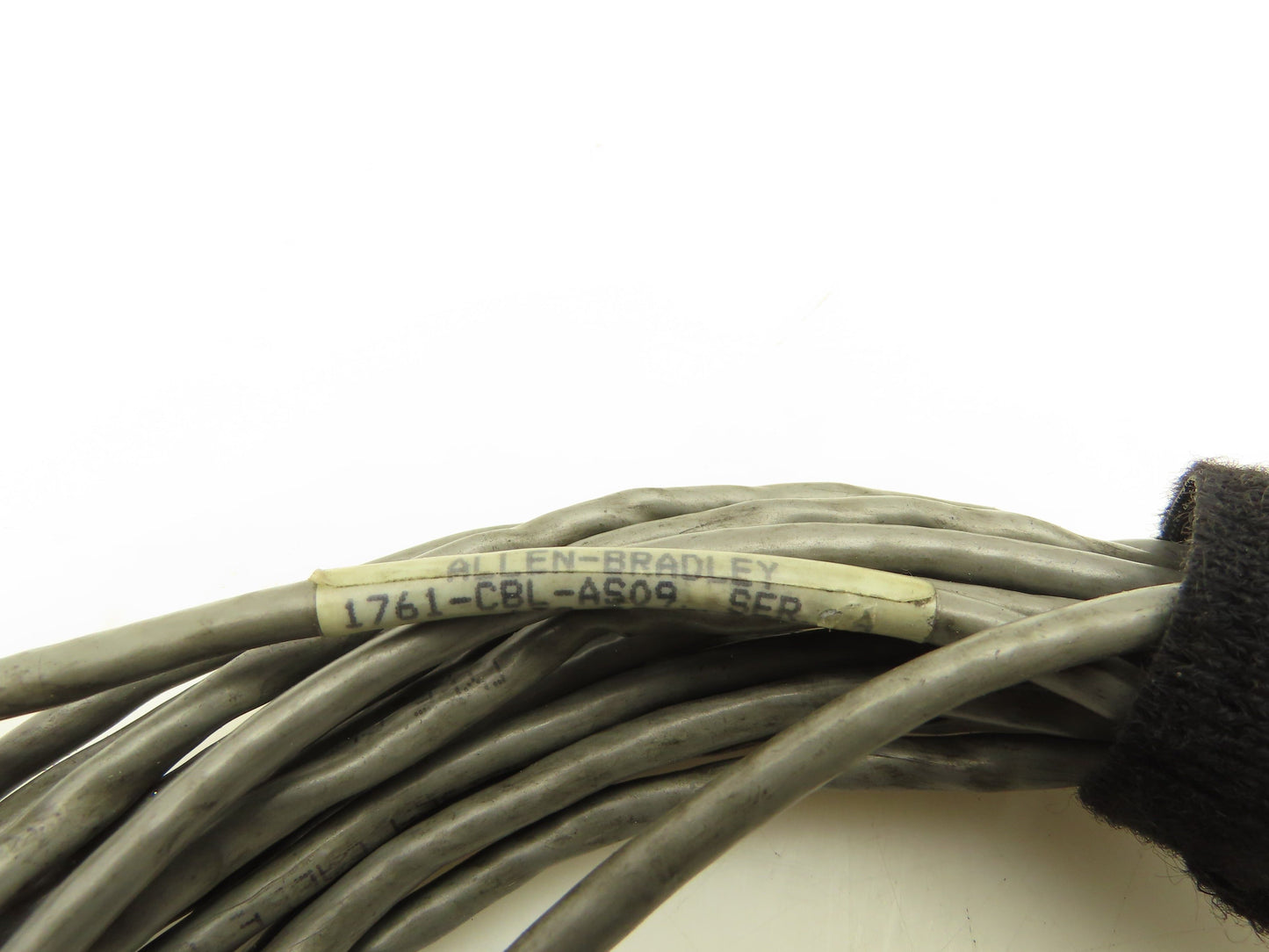 Allen Bradley 1761-CBL-AS09 Communication Cable AIC to SLC