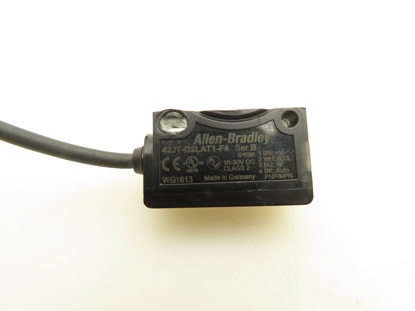 Allen Bradley 42JT-D2LAT1-F4 Photoelectric Diffuse Sensor 800mm Range