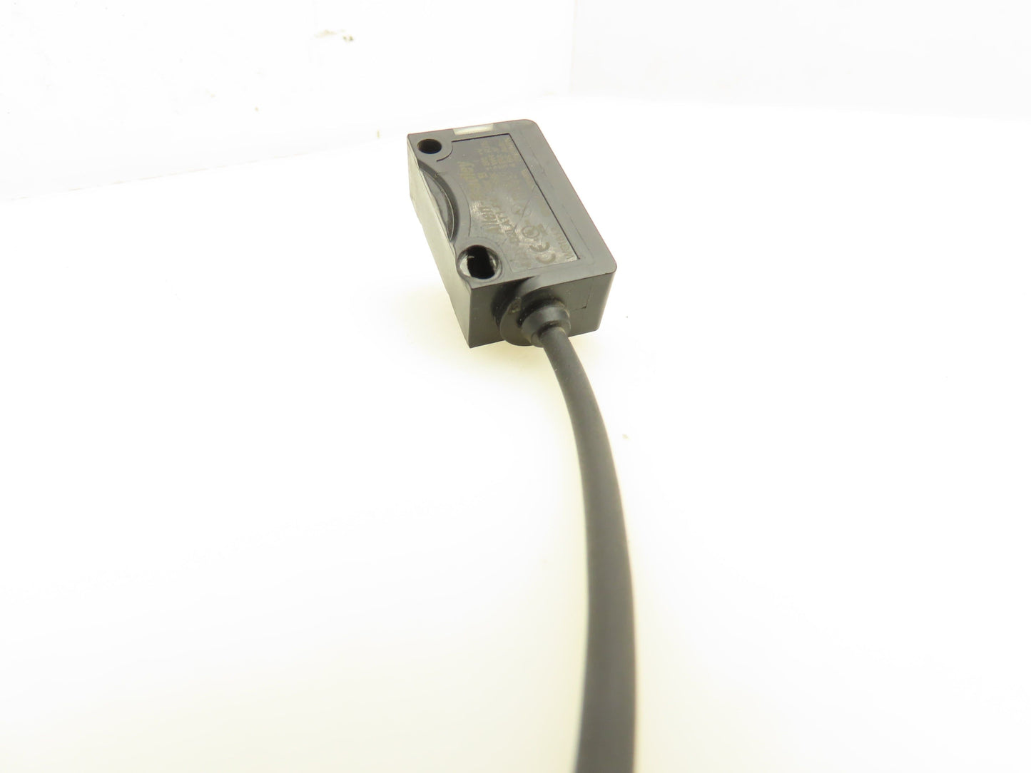 Allen Bradley 42JT-D2LAT1-F4 Photoelectric Diffuse Sensor 800mm Range