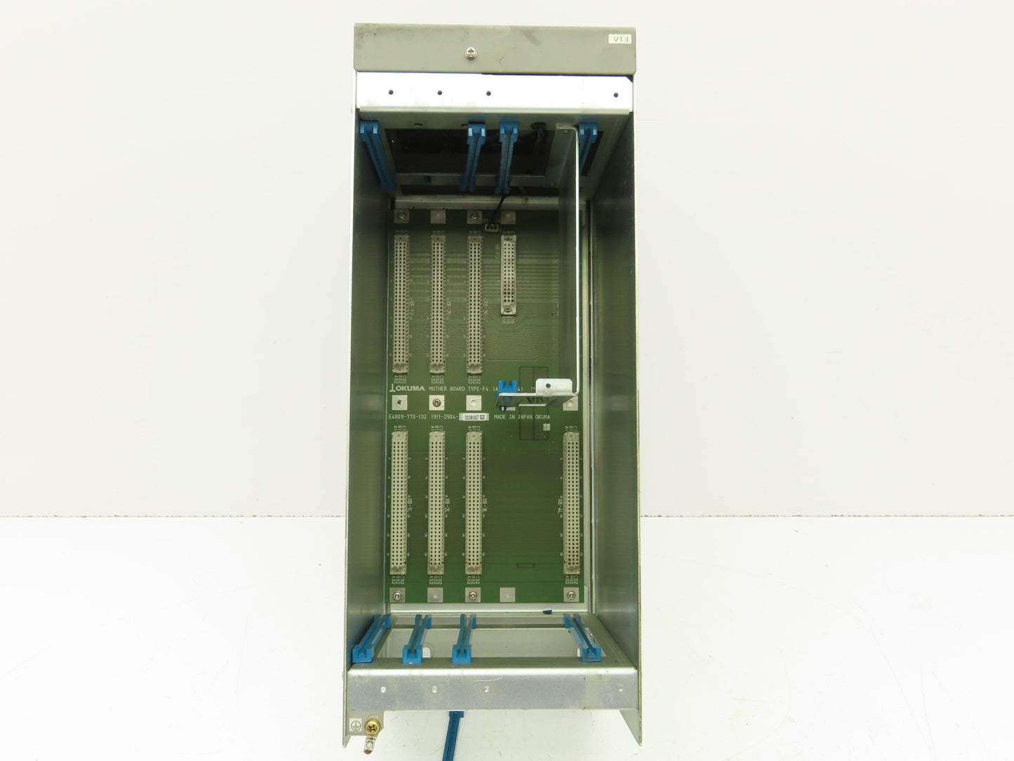 Okuma E7191-00U-002 Fixed 4-Rack PLC Chassis Unit with Motherboard 1911-2904