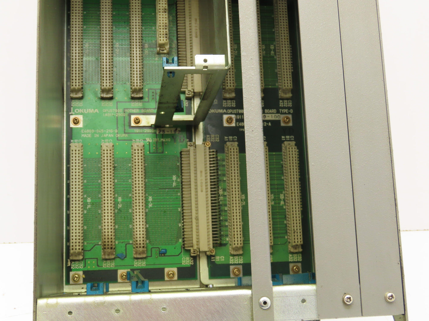 Okuma E7191-090-007 Opus7000 Docking Compact Rack PLC Chassis w/Motherboards