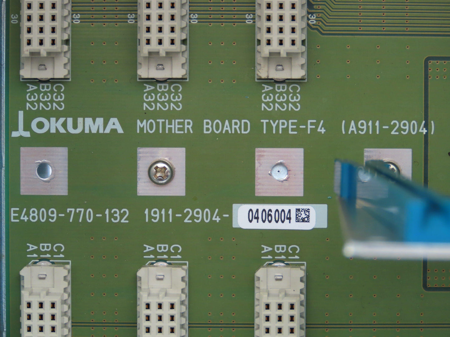 Okuma E7191-00U-002 Fixed 4-Rack PLC Chassis w/Motherboard 1911-2904